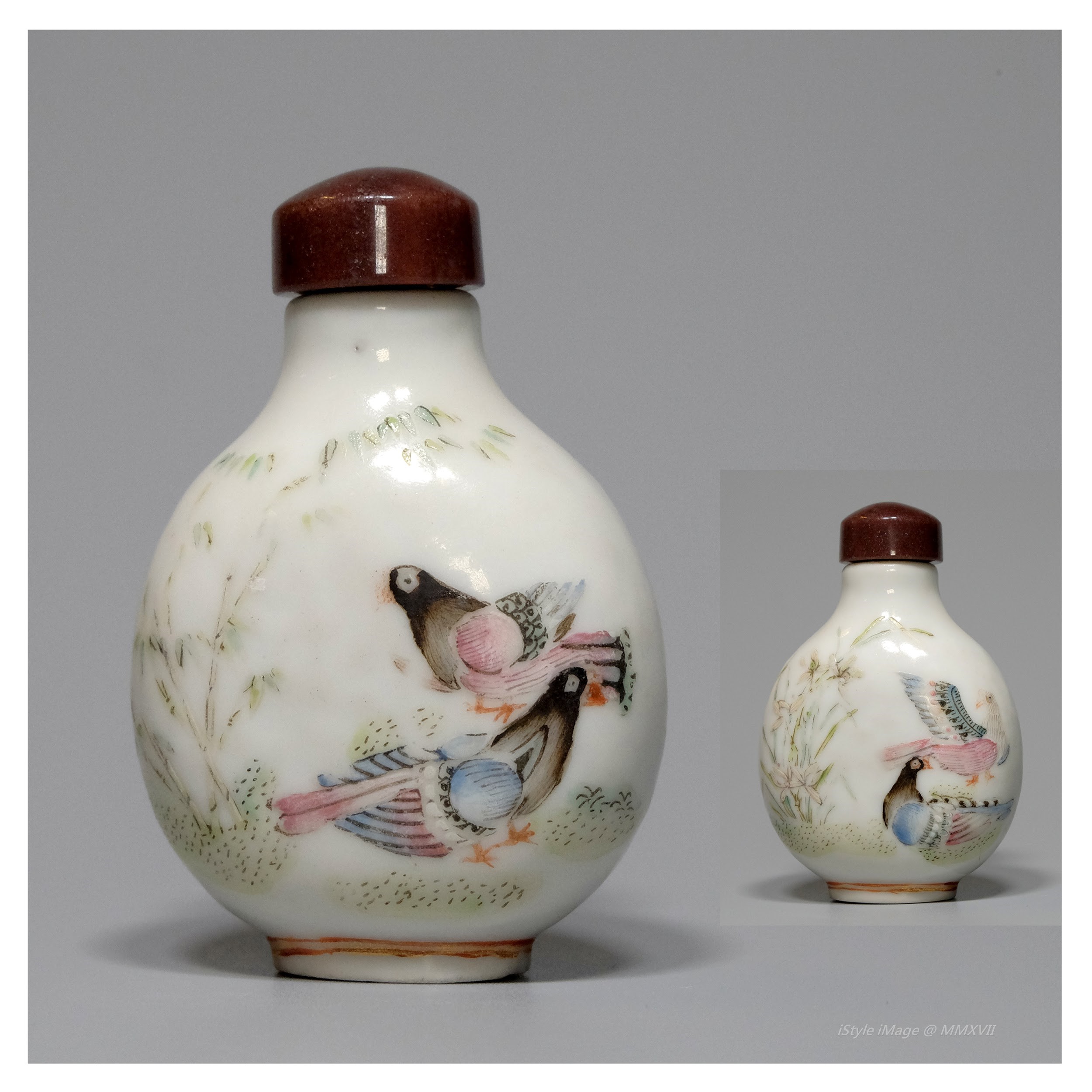 <br><h4>Lot 106 : An attractive and beautiful 'Wucai' snuff bottle ( late Qing dynasty to Republic period )</h4>
							Of flattened ovoid form, painted in 'Wucai' to the both side with birds amidst floral sprays. With brown glass stopper, and spoon. 
							<br>Measurements (H) high 6.8 CM, (T) thick 2.3 CM, (W)width 4.5 CM   <br><br><br>美麗吸引的'五彩'煙壺  ( 晚清至民國時期 )<br>扁平的卵形狀，兩邊以'五彩'畫彩鳥花苑圖。 配棕色玻璃塞和勺子。<br>尺寸(H)高 6.8 厘米, (T)深 2.3 厘米, (W)濶 4.5 厘米