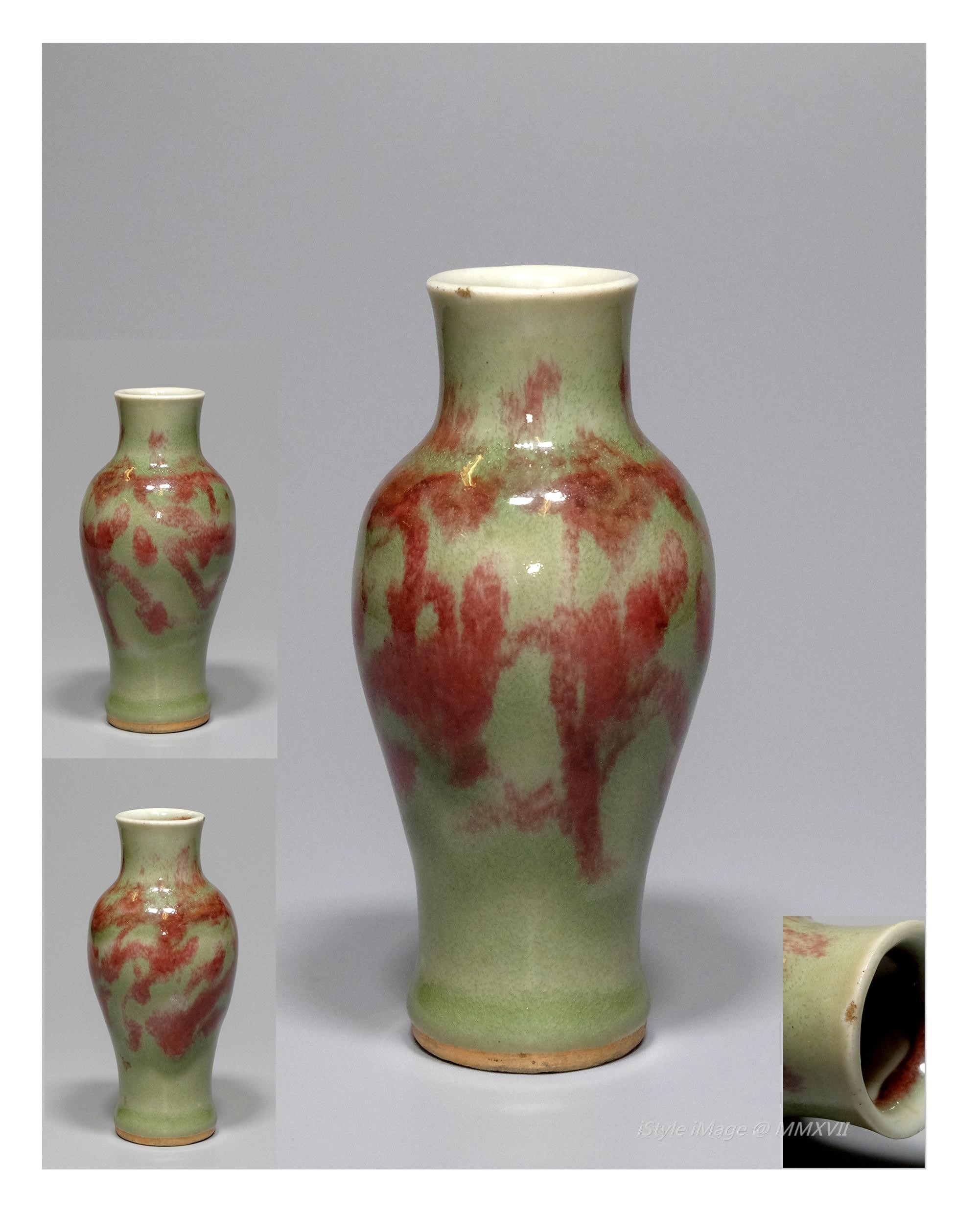 <br><h4>Lot 23 : An attractive russet-splashed green-glazed elegant ovoid shaped vase  ( 50's last century )</h4>
							This attractive vase enameled with 'Song Style' red russet-splashed on green ground, has very elegant oval-shaped body rose from the bottom to a high-waist cylinder neck. [Flaw on the mouth rim]
							<br>Measurements (H) high 11.5 CM, (W)width 5 CM<br><br><br>優雅的卵形綠釉鐵銹班花瓶  ( 上世紀五十年代 )<br>這個有魅力的“宋代風格”花瓶，釉上綠色地與紅褐色鐵銹班，有非常優雅的橢圓形的身體從底部到高腰圓柱瓶頸。 [瓶頸上有瑕疵]<br>尺寸(H)高 11.5 厘米,  (W)濶5 厘米