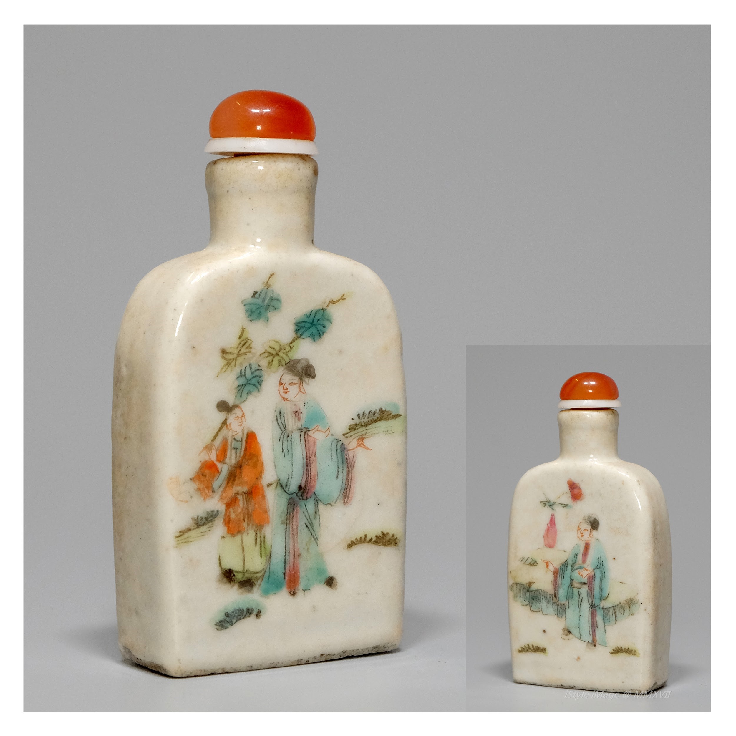 <br><h4>Lot 93 : A special rectangular shaped famille-rose snuff bottle ( late Qing dynasty to Republic period )</h4>
							This famille-rose bottle enamelled with scholars and attendants, landscape on a special rectangular shaped panels. With bright orange agate stopper, and spoon.
							<br>Measurements (H) high 7.2 CM, (T) thick 1.5 CM, (W)width 3.6CM<br><br><br>特式的長方形粉彩煙壺  ( 晚清至民國時期 )<br>這個粉彩煙壺搪上兩書生和書僮園景，在特別的長方形板面。 配鮮橙色瑪瑙塞子和勺子。<br>尺寸(H)高 7.2 厘米, (T)深 1.5 厘米, (W)濶 3.6 厘米