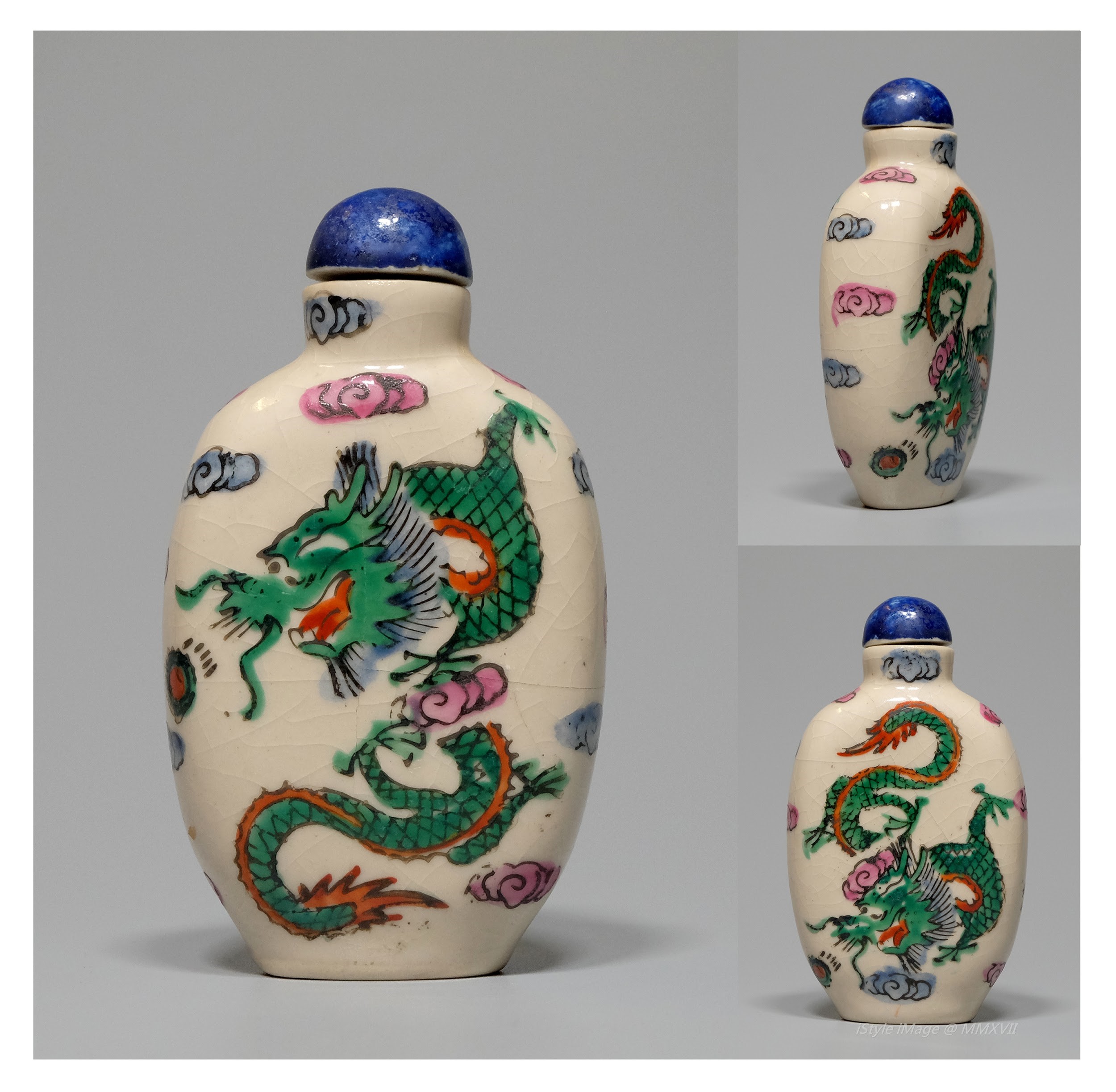 <br><h4>Lot 94 : An attractive 'Wucai' dragon snuff bottle  ( Republic period )</h4>
							Of flattened ovoid form, painted in 'Wucai' to the both side with two dragons chasing a flaming pearl. With blue glaze stopper, and spoon. With QianLong inscription but Republic period.
							<br>Measurements (H) high 8 CM, (T) thick 2 CM, (W)width 4.3 CM<br><br><br>吸引的'五彩'龍煙壺  ( 民國時期 )<br>扁平的卵形狀，兩邊以'五彩'畫兩條龍追逐著火焰的珍珠。 配藍釉塞和勺子。 底款[乾隆]，但民國時期。<br>尺寸(H)高 8 厘米, (T)深 2 厘米, (W)濶 4.3 厘米